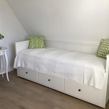 Haffkoje - Mit Kamin Und Sauna Fuer 6 Personen Pepelow